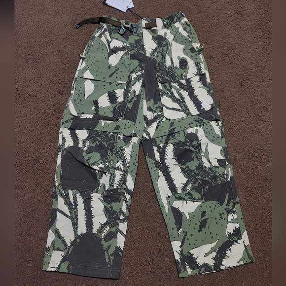 Nike ACG Summit Smith Cargo Pants/Shorts Men’s Small Cactus Khaki IH3577-229 New